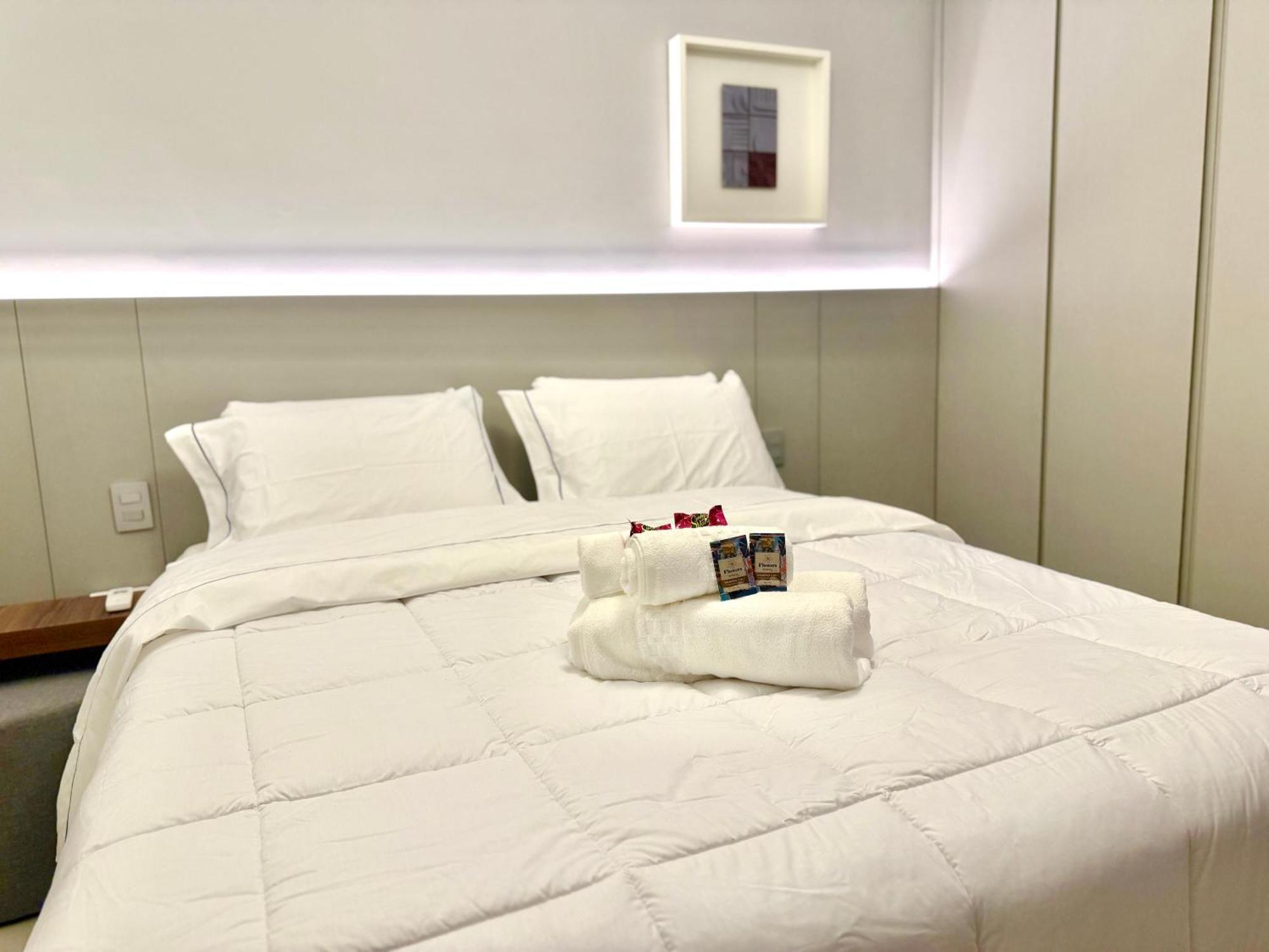 2402 - Rentaqui Elegance Paulista Apartamento *